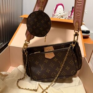 Louis vuitton multi pochette pink